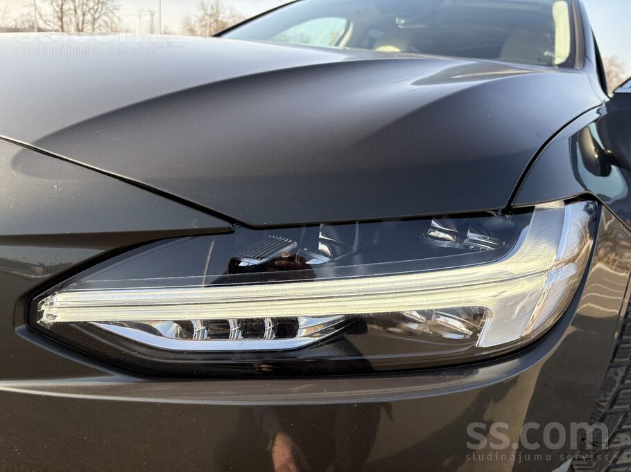Volvo Pārdodu savu V90 ar tikko nomainītu šī modeļa vājo