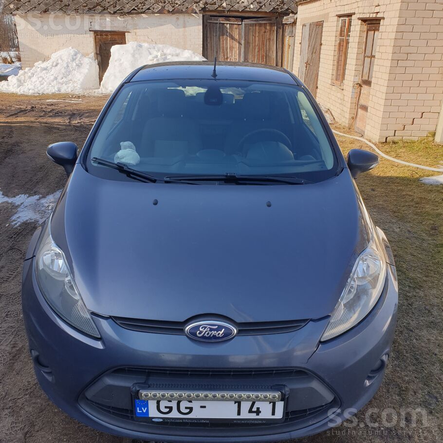 Ford Labs darba autiņš, ir rūsa, jāpieliek roka. Numuri