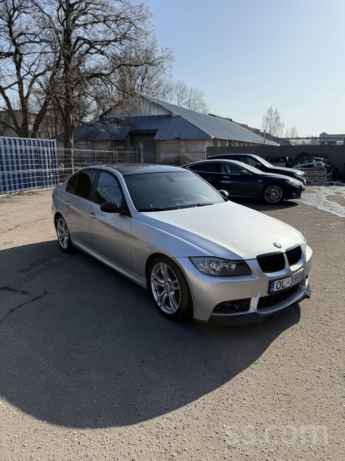 BMW Продаю BMW 318D. Мотор N47 100kw. Тех осмотр на го