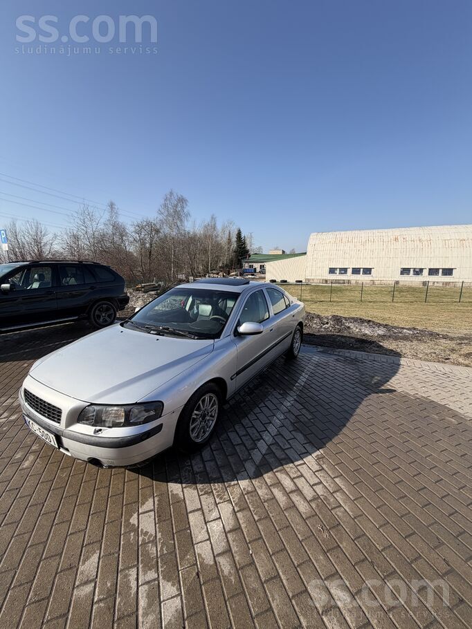 Volvo Pārdodās Volvo S60 2.4D5. Svaiga tehniskā apskate.