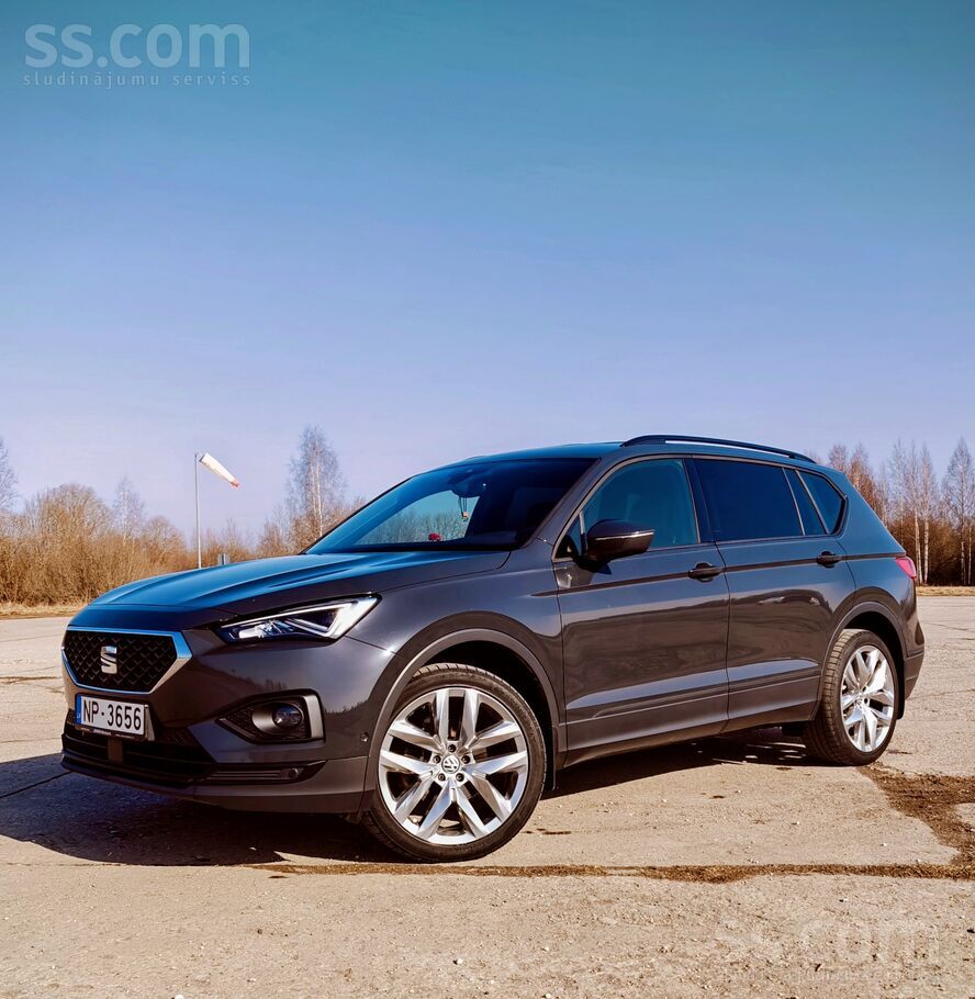 Pilnpiedziņas auto, pirkts Latvijā pie dīlera. Auto neprasa nekādus ieguldīj