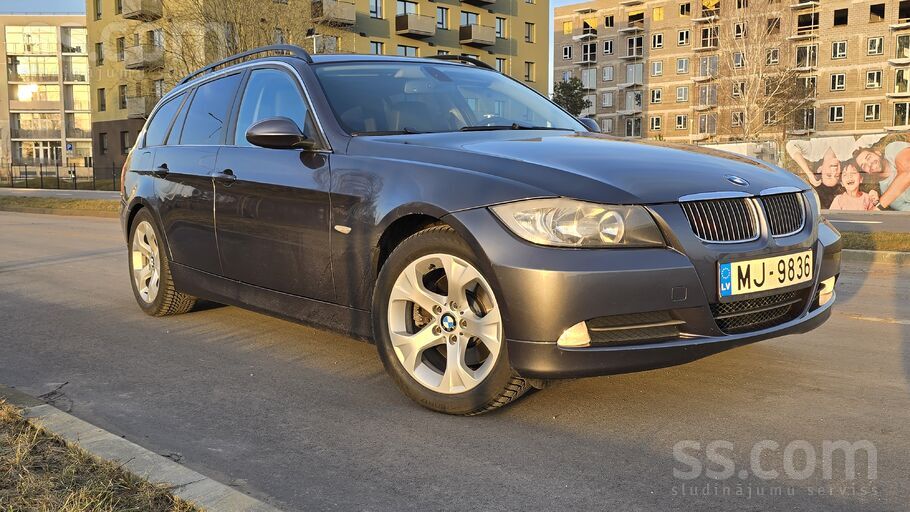 Pārdodu ļoti labu BMW 325D E91 ar veco labo M57 145kw motoru. Tikko veikta a