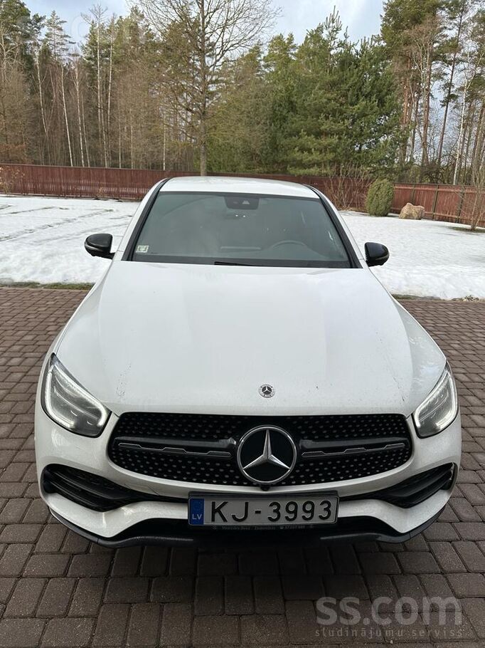 Pārdod mersedes benz glc 200 d 4matic, labā tehniskā un vizuālā stāvoklī.