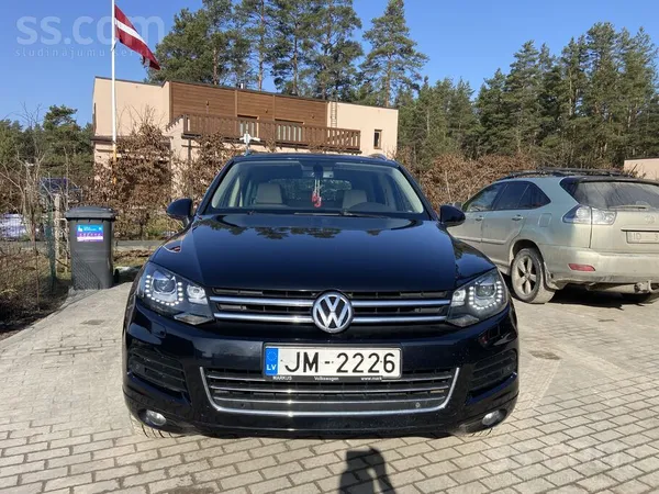 Volkswagen Продаётся VW Touareg (2 поколение). 