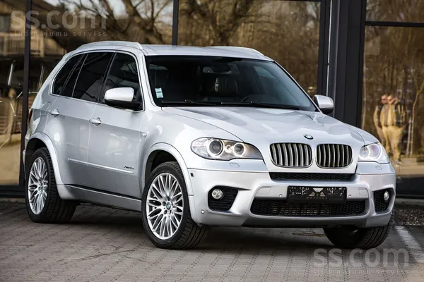 BMW Tikko ievests labi saglabājies X5 4.0D M-sportpake