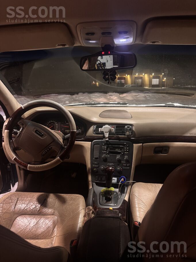 Volvo Tiek pārdots Volvo S80 2.5D labā tehniskā, normālā