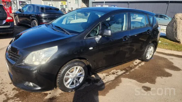 Pārdodu koptu 16.10.2009.gada Toyota Verso 2.0d D4D 93kw/125z. sp. /6robu ma