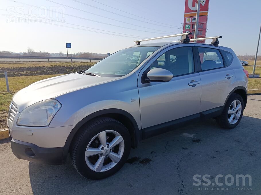 Nissan Reti ar nelielu īstu pierādāmu nobraukumu , 4Wd sl