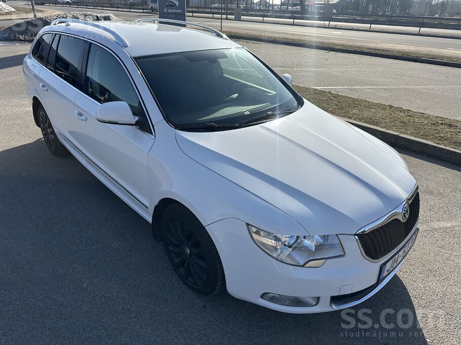 Skoda Superb 1.8 Бензин. Автомат. Нов. То, С первого раза. Налоги полностью