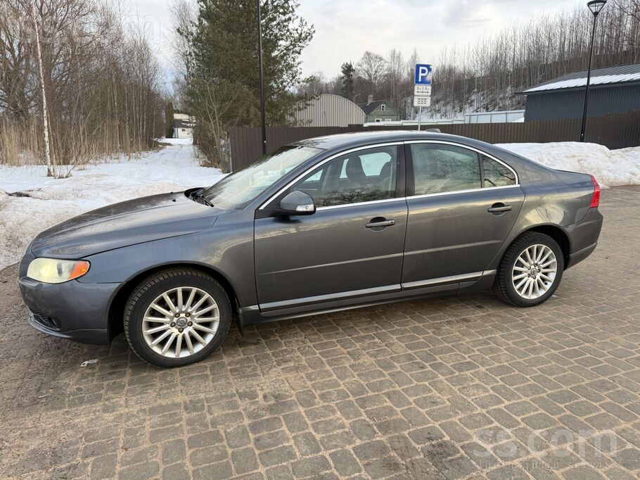 Volvo Uzticama automašīna S80, ar autonomo sildītāju, ļa