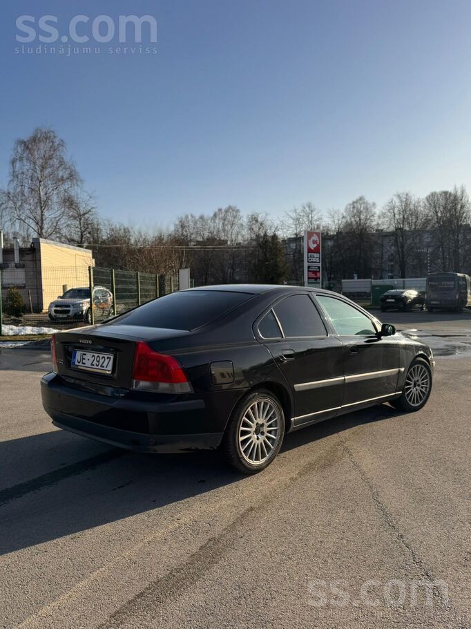 Volvo Pārdodas Volvo S60 2.4 D5 ar dīzeļdzinēju. Tehnisk