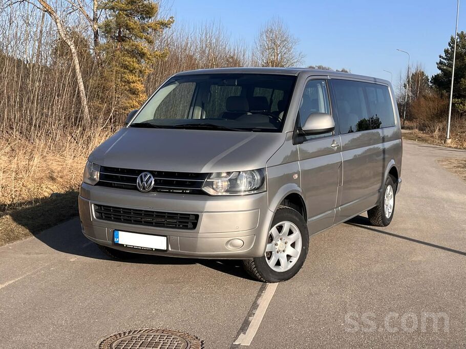 Volkswagen Uzņēmums pārdod VW T5 Caravelle