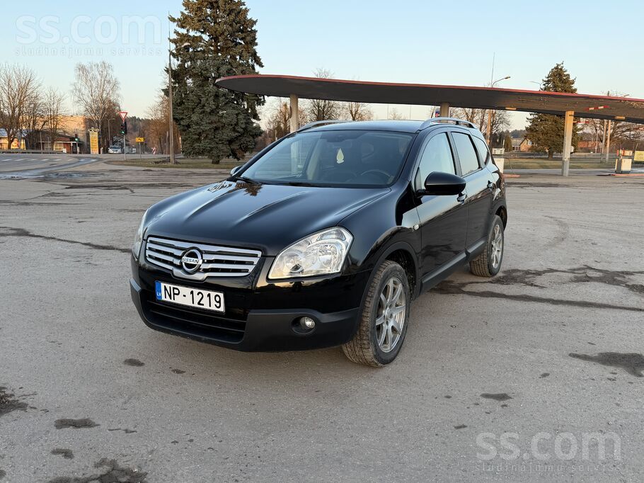 Labs Qashqai+2. 2.0Tdi /110kw/ klimata kontrole, kruīza kontrole, 7 sēdvieta