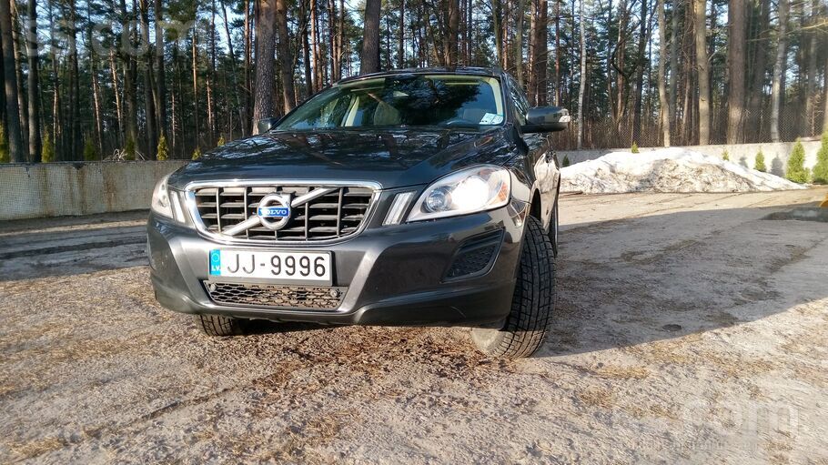 Volvo Pārdod Volvo Xc60 2, 0D 110kW/150 ZS ļoti labā teh