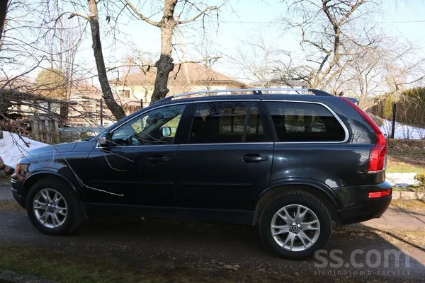Volvo Pārdod Volvo Xc90, ar 7 sēdvietām, labs auto ģimen