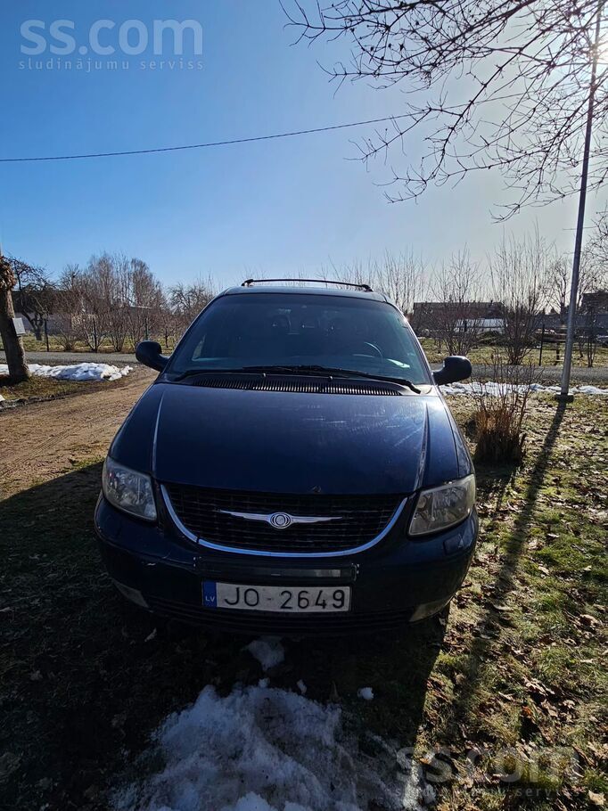 Chrysler Pārdodu mašīnu, jo nopirkta cita un šī kļuvusi lie