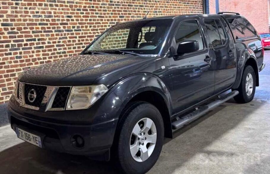 Ievesta no francijas dzīva navara ar kapitāli atremontētu dzinēju. Rāmis dzī