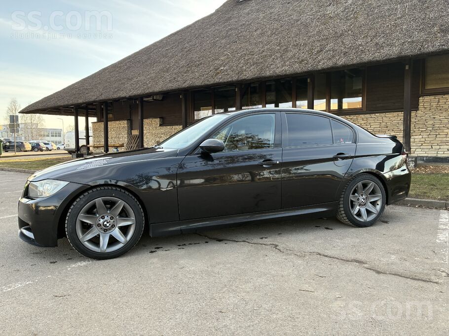 BMW Pārdod BMW 325i (N52B25) E90, manuāls. M bamperi, 