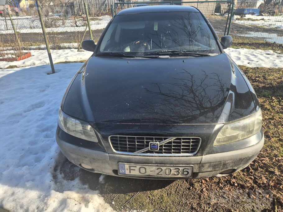Volvo Pārdod ejošu auto. TA beigusies 10.02.2026. Sīkāka