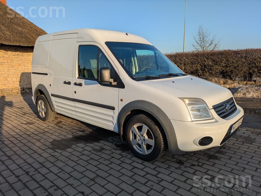 Ford Pārdodu labu un koptu Ford Transit Connect 1.8 Tdc