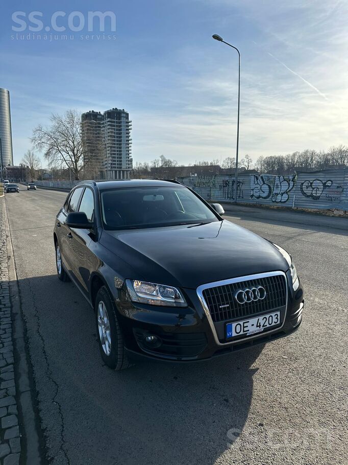 Audi Pārdodu Audi Q5, 2.0d, Quattro. Manuālā ātrumkārba