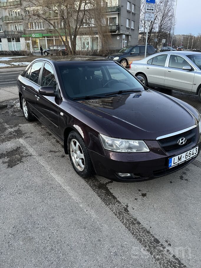 Продается авто
Недавно менялось: масляная система, свечи, новая резина
Пр