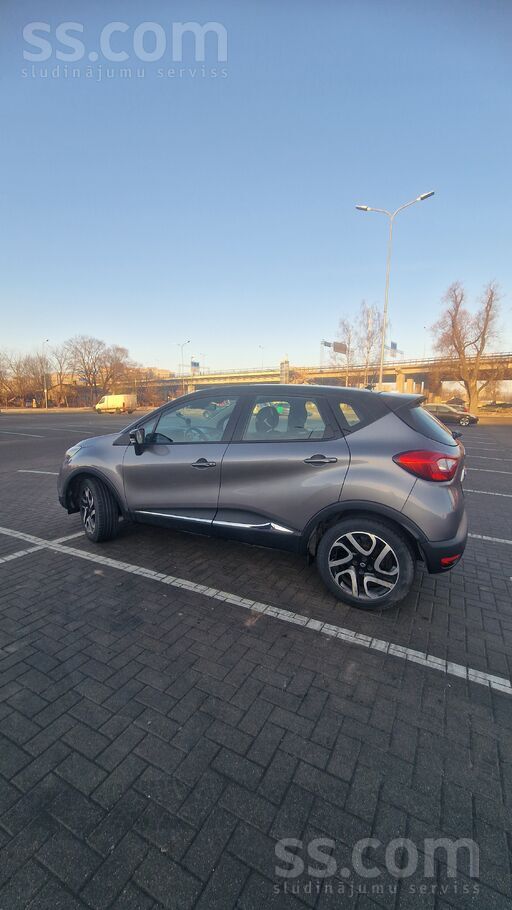 Renault Ухоженная машина, поменяно масло и все фильтра. Оч