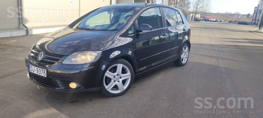 Volkswagen Pārdod Volkswagen Golf Plus Automāts labā tehniskā