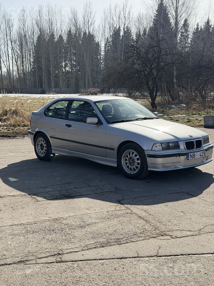 Uz tirdziņu 1997gada compact ar oficialu m52b28, reguleta vadiba
Schindman