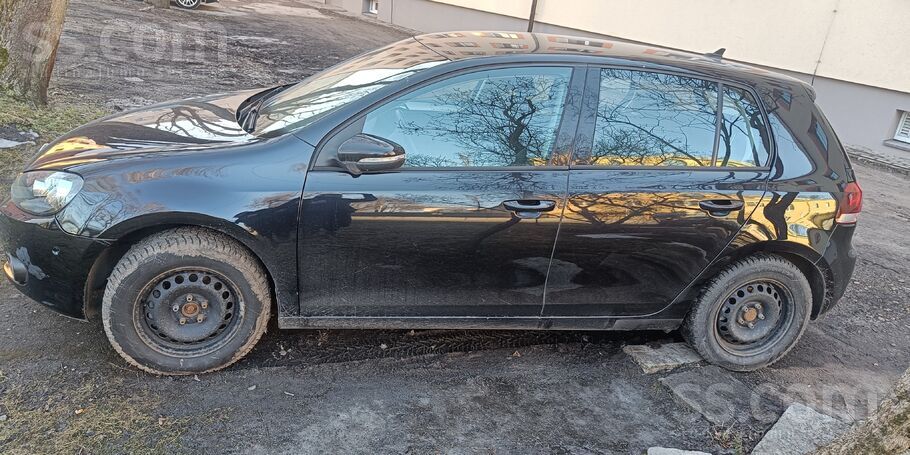 Volkswagen Autā meklē jaunu saimnieku. Jauna TA līdz 03.03.20