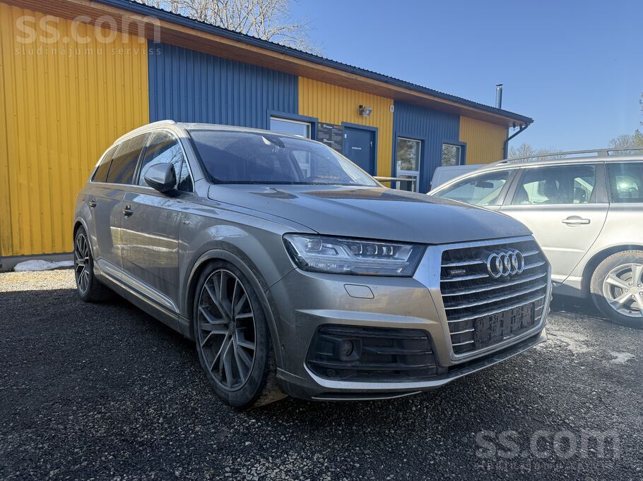 Audi Audi Q7 S-line 7-person Matrix 3.0 200kW