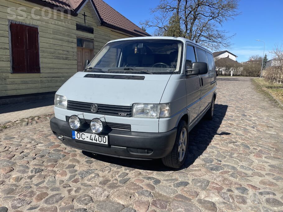 Volkswagen Pardodas Volkswagen Transporters 2, 5 dizels, 75 k