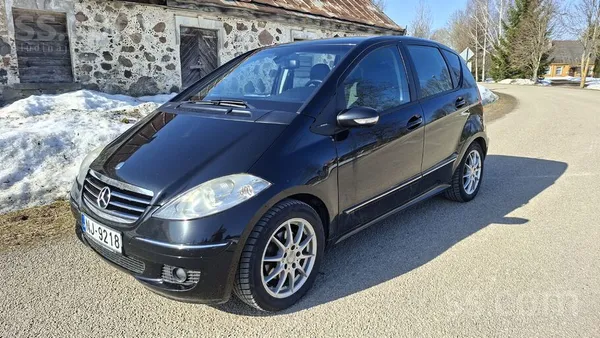 Mercedes Pārdod mersīti ļoti labā stāvoklī. 2023.gadā tika 