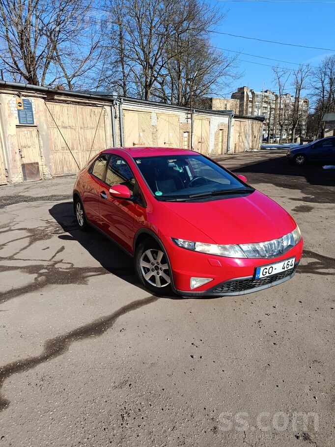 Honda Pārdodu auto ļoti labā stāvoklī. Oriģinālais, pier