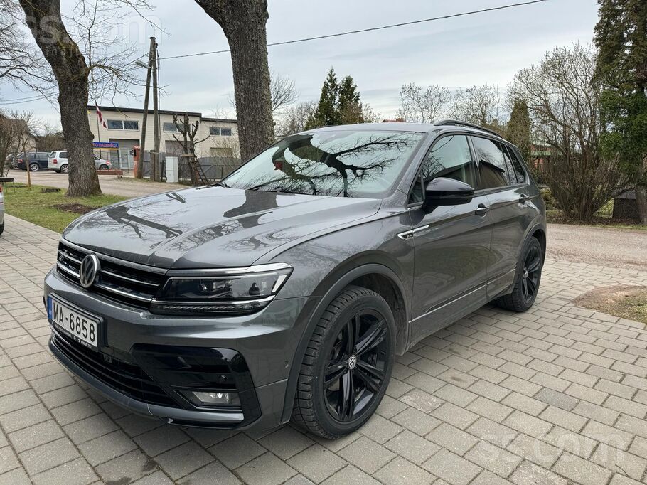 Volkswagen Pārdod bagātīgi aprīkotu uzņēmuma auto (20000 Eur 