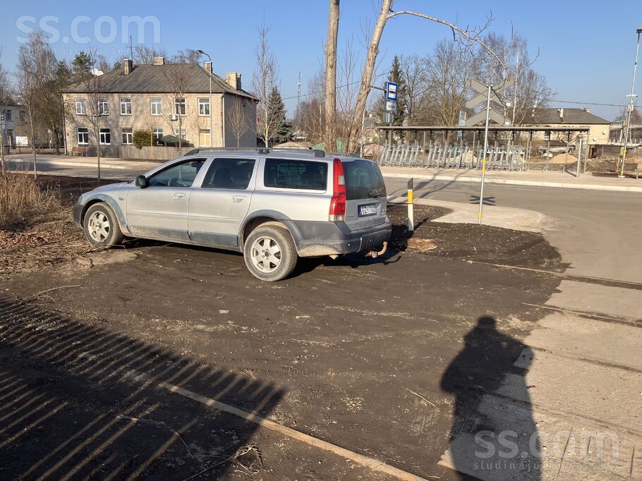 Volvo Pilnpiedziņa strāda , atrodas Salaspilī. cena ir g