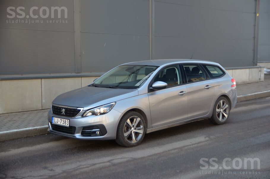 Peugeot Facelift modelis. Ar patiesu nobraukumu, salīdzino