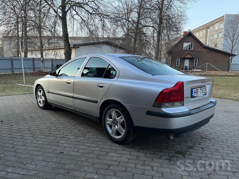 Volvo Volvo S60 2.4D / automāts / Jauna TA / 5l uz 100km