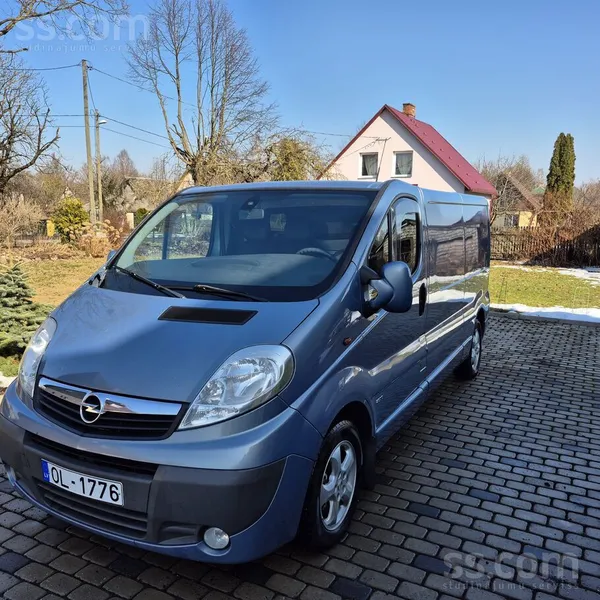 Opel Opel Vivaro 2.5dci 107kw 3 sēdvietas. 