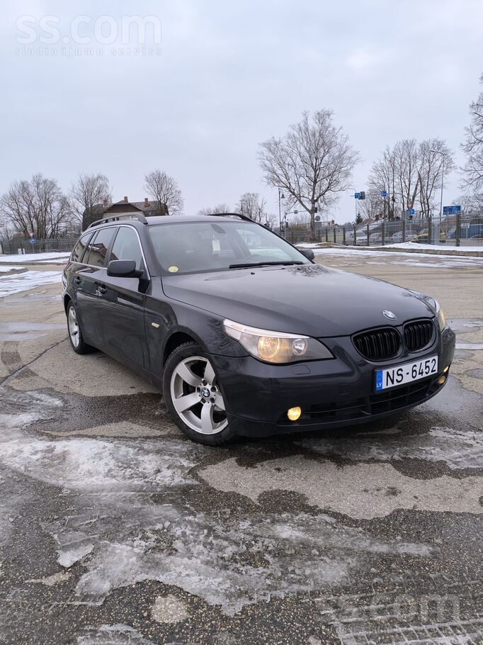 BMW Bmv 520 e61 163лс. в отличном состоянии. кузов не 