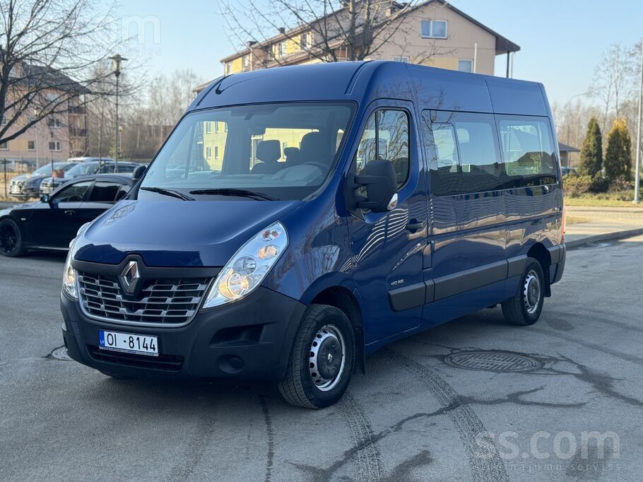 Renault Master 2015. gada mikroautobuss ar 9 sēdvietām. Auto pagājušajā gadā