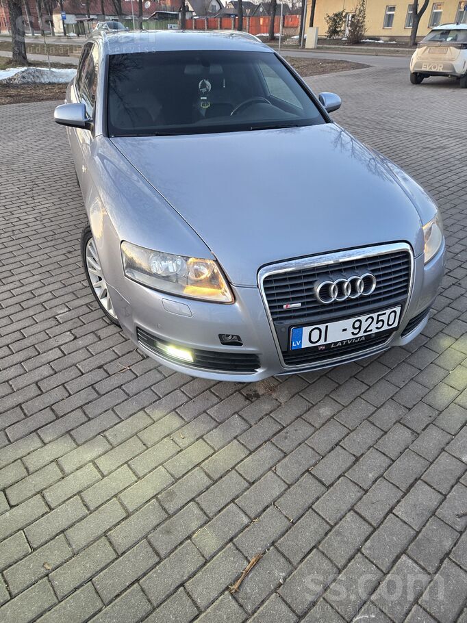 Audi Машина в хорошем техническом и визуальном состояни