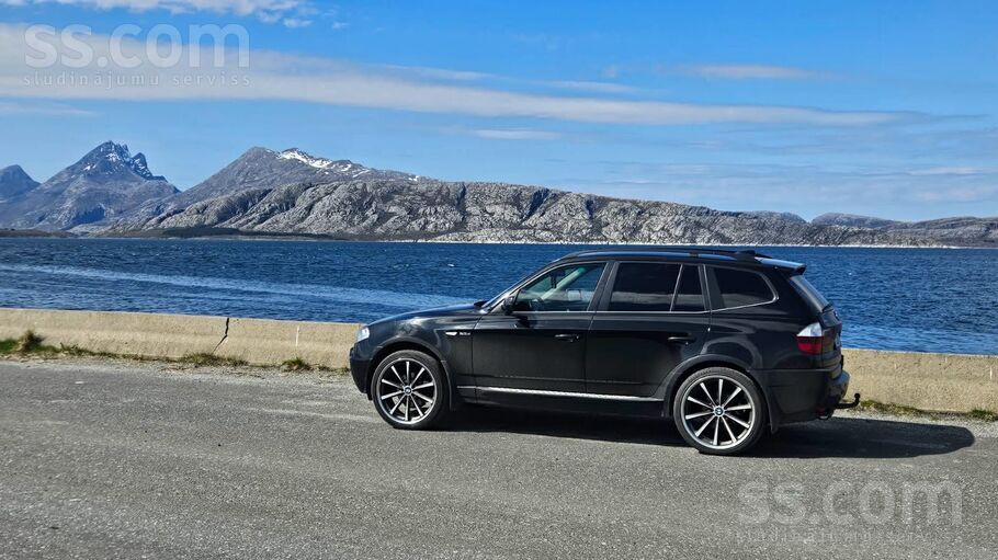 BMW Pārdodu x3 ļoti labā stāvoklī vienmēr sekots līdz 