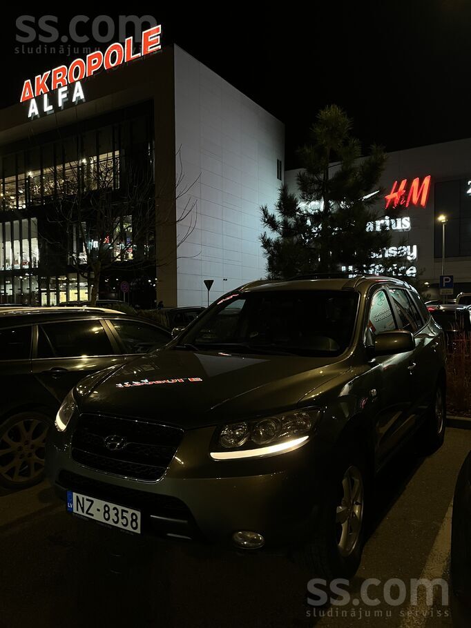 Hyundai Hyundai Santa Fe. Хорошее состояние.