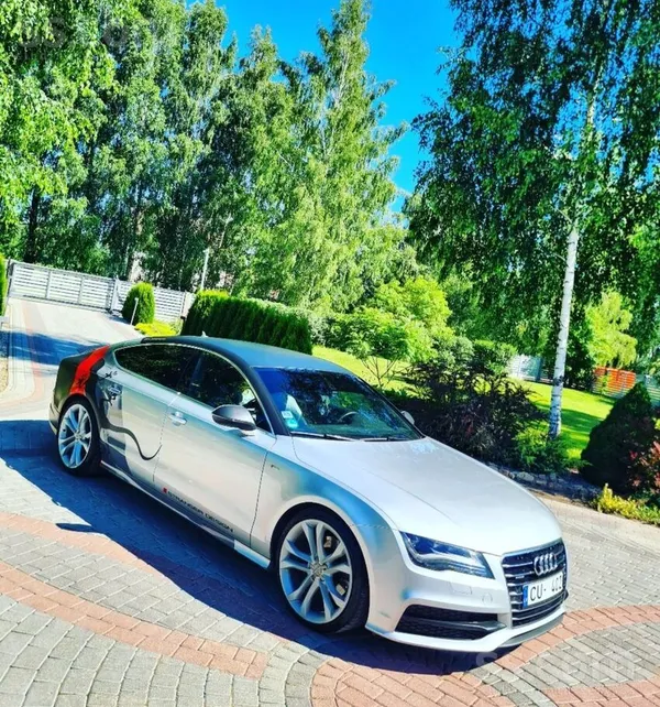 Audi Pārdodu labu Audi A7 S-line, labā tehniskā un vizu