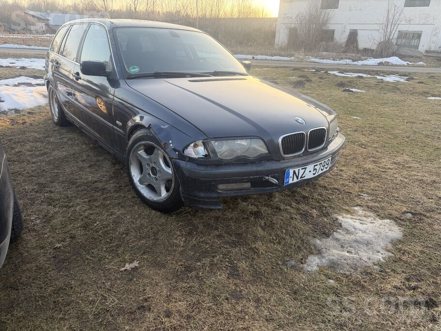 Auto no apakšas sametināts, vizuāli defekti ko bildēs var redzēt, tehniski v