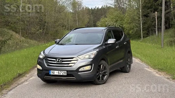 Pārdodu Hyundai Santa Fe 2.2D.
Automašīna ir tikko izgājusi tehnisko apska