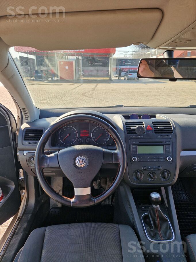 Volkswagen Pārdod uzticamu auto ar skati līdz 29.01.2027., ce
