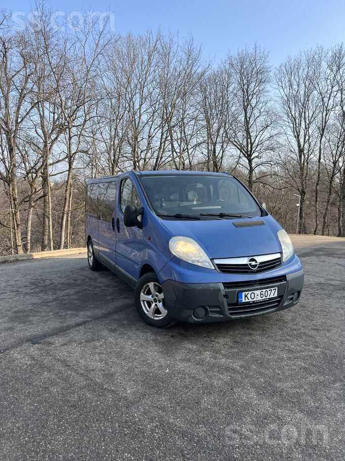 Opel Tiek tirgots labā darba kārtība Opel Vivaro, 2.5 d