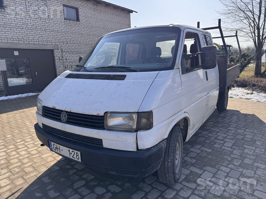 Volkswagen Darba kārtībā ar nolietojuma pazīmēm.
